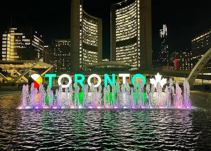 Central Toronto Economical Stay-Stress Free Checkin