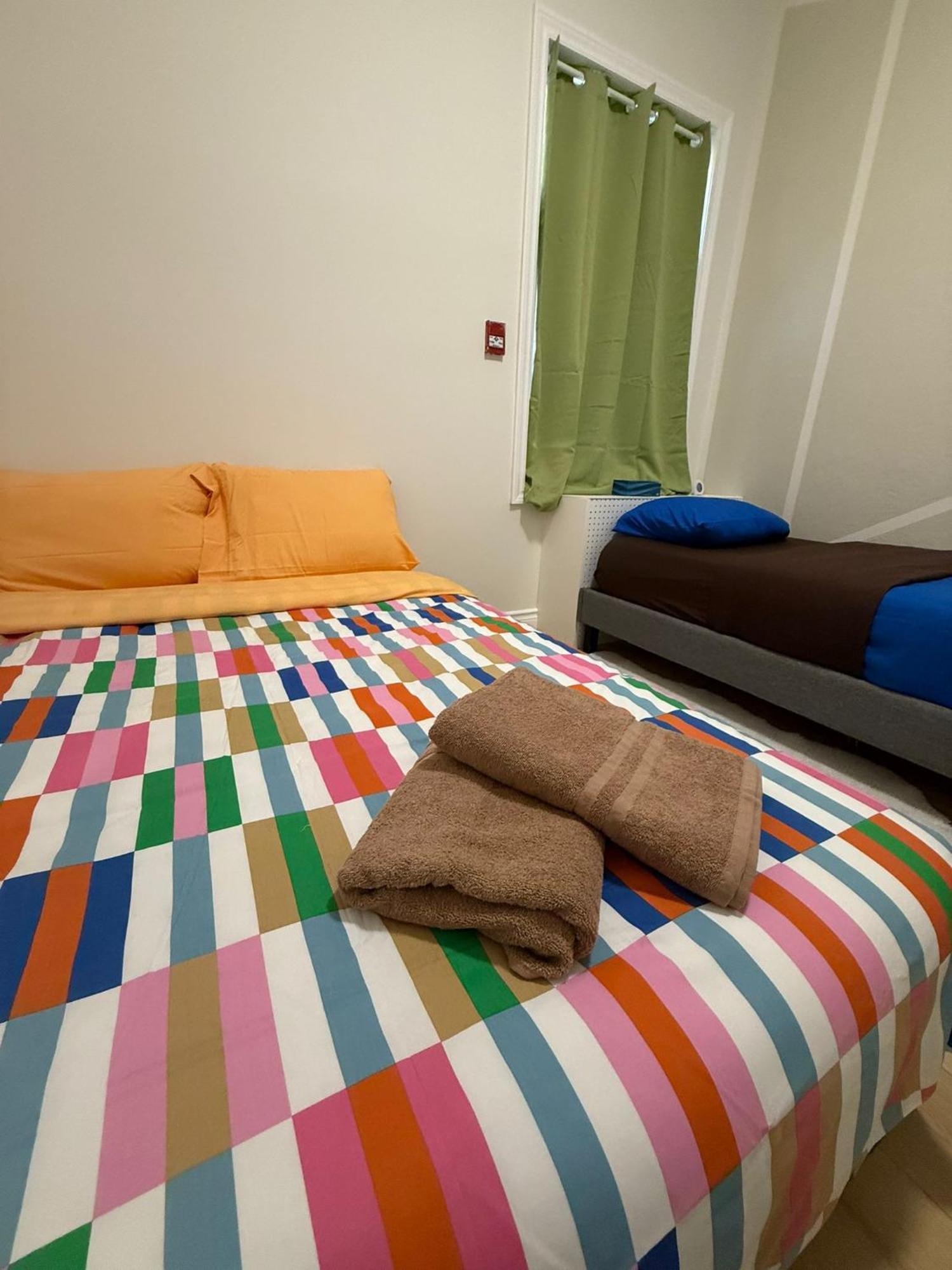 Séjour chez l'habitant Economical Stay-stress Free Checkin Toronto